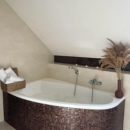 Apartament W Zielonej Dolinie